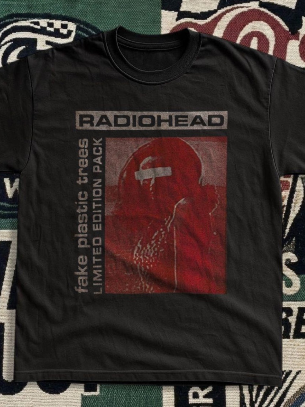 Men's Black & Red 'Fake Plastic Trees' Graphic T-Shirt